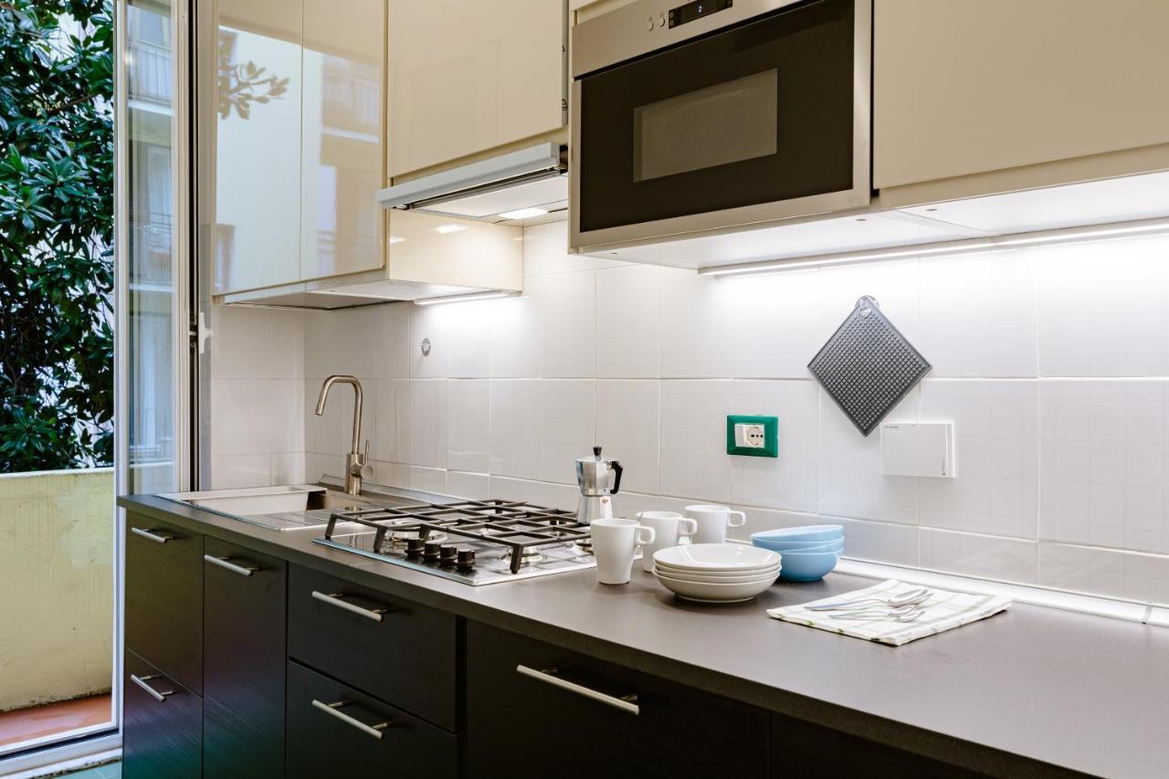 Apartamento Arezzo Apartment, Metro Bologna E Bus Per La Sapienza, 4 Persone, Wifi Roma